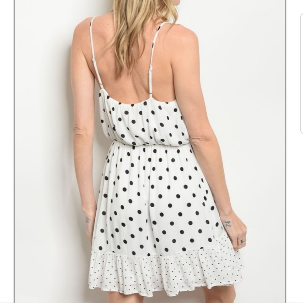 Black & White ruffled polka dot dress - Picture 2 of 5